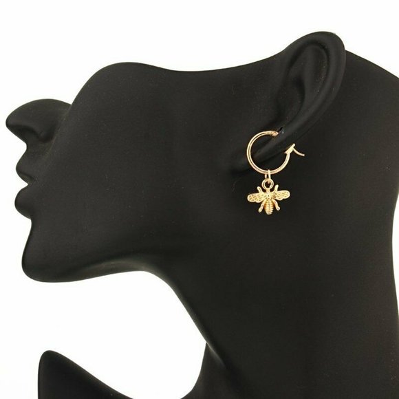 NWOT Gold Bumble Bee Huggies - Picture 2 of 4